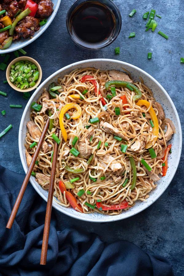 Fired Hakka Noodle - Chicken